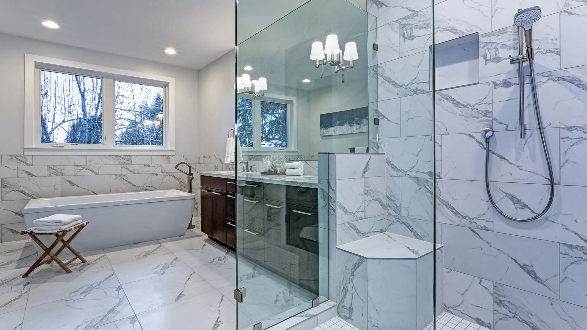 Luxury all glass shower doors